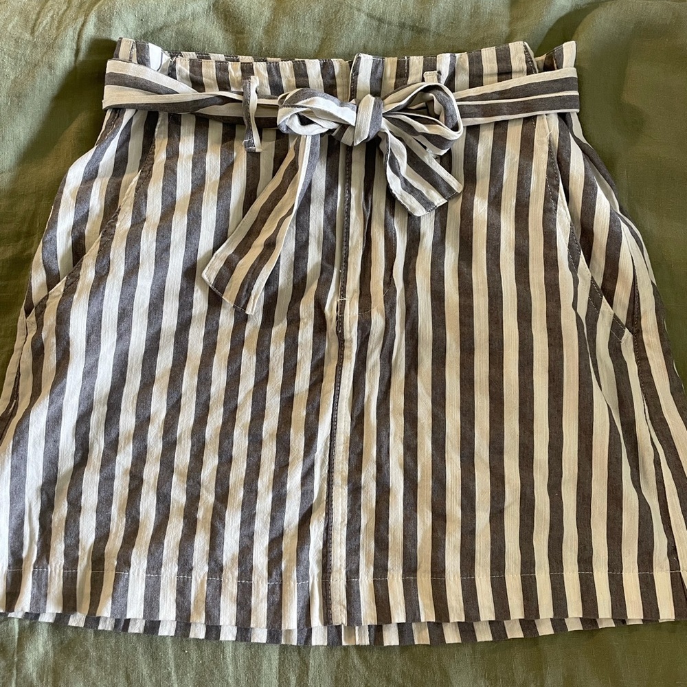 Striped mini skirt